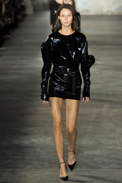 Look 7